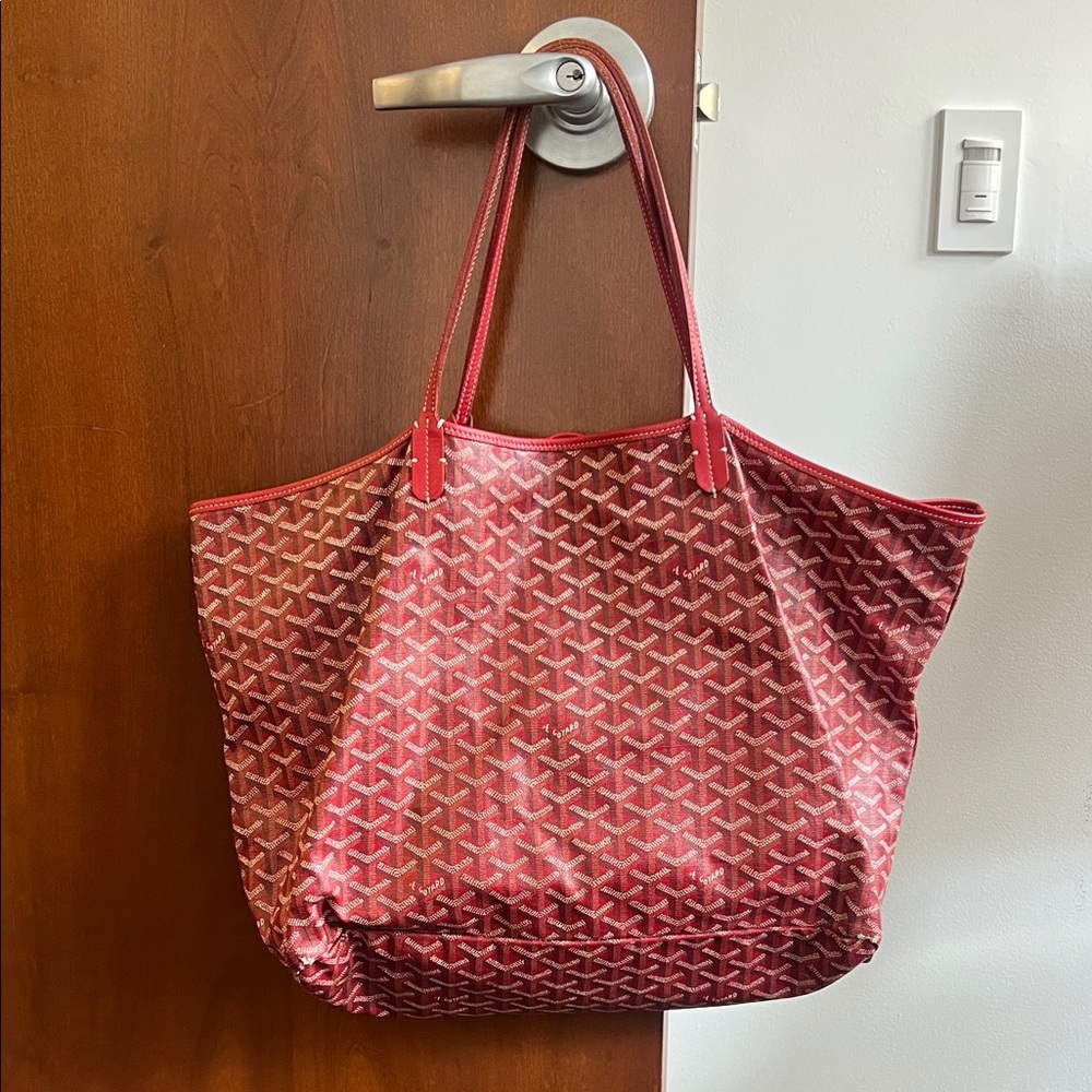Pre-owned Saint Louis Tote GM
Color: Red / Burgundy tones